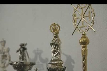 Algunos de los bastones que se pueden admirar en el museo.