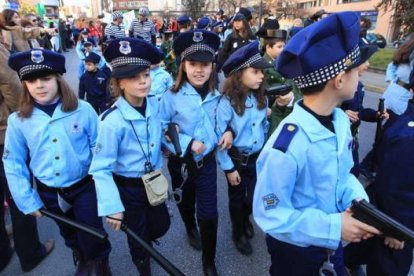 Disfraces infantiles en el desfile del domingo en Ponferrada | L. de la Mata