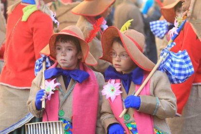Disfraces infantiles en el desfile del domingo en Ponferrada | L. de la Mata