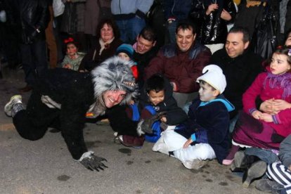 Desfile del domingo, en el que se desempolvan los trajes del año pasado | Ramiro