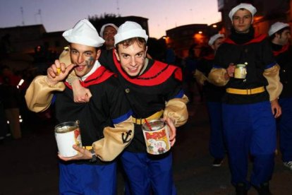 Desfile del domingo, en el que se desempolvan los trajes del año pasado | Ramiro