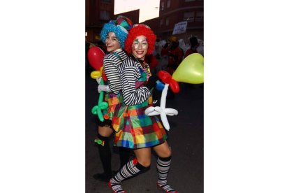 Desfile del domingo, en el que se desempolvan los trajes del año pasado | Ramiro