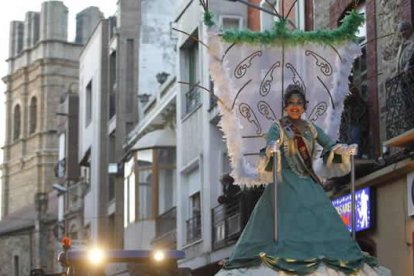 Desfile del martes | Jesús