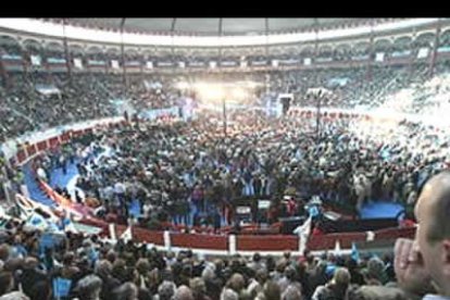 Rajoy imputó a Zapatero la «tensión, dramatismo y crispación» de la pasada legislatura después de escenificar las declaraciones que Zapatero hizo al periodista Iñaki Gabilondo, a quien Rajoy mencionó al menos cuatro veces, fuera de microfóno sobre que al PSOE le convenía que hubiera tensión en la campaña. «Esto es lo que lleva haciendo en cuatro años, organiza líos y crea problemas mientras pone cara de seminarista y echa la culpa a Aznar o Rajoy».