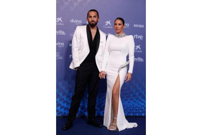 India Martínez y su pareja Ismael Vázquez