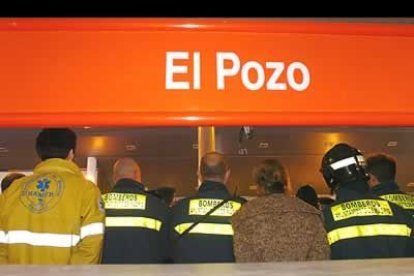 Bomberos y miembros del Samur han querido también recordar a las víctimas y a sus compañeros que tanto ayudaron el 11-M.