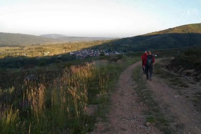 Ruta del 'Camino olvidado', a su paso por el Bierzo. CÉSAR SÁNCHEZ
