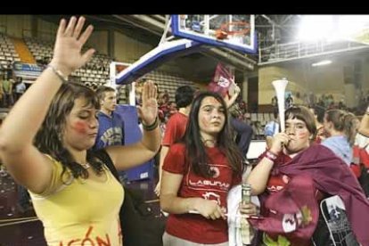 Fue un partido intenso, dotado de la espectacularidad de las grandes citas deportivas. No hubo malos momentos en un choque de auténtico infarto.