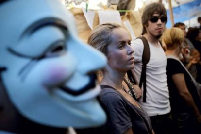 El movimiento de protesta de los indignados del 15 de mayo provocó un efecto de contagio a nivel internacional del fenómeno que surgió en España para exigir un cambio político, económico y social. Foto: JOSE LUIS ROCA