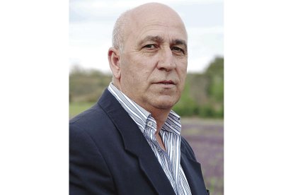 José Luis de la Viuda, candidato de la UPL a la alcaldía de Valdefresno. DL