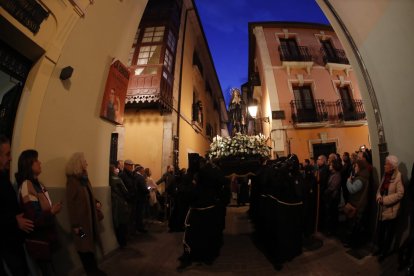 Procesión de la Dolorosa en Ponferrada. L. DE LA MATA