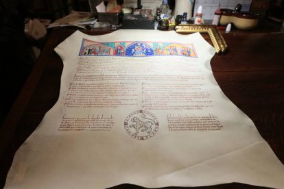 El escritor Diego Asensio y el artesano Antonio Suárez unen sus esfuerzos en una alegoría de las primeras Cortes