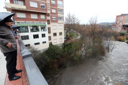 Así ha afectado el paso del temporal a Ponferrada. ANA F. BARREDO (4)