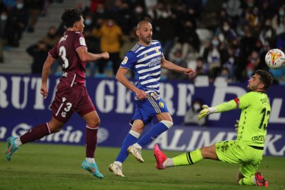 A Yuri le anularon un gol tras hacer una cola de vaca. L. DE LA MATA