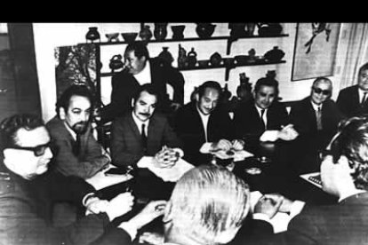 La oposición de EE.UU. y de las clases adineradas de Chile a las políticas de redistribución de la riqueza de Allende fue feroz y acabó propiciando el golpe.