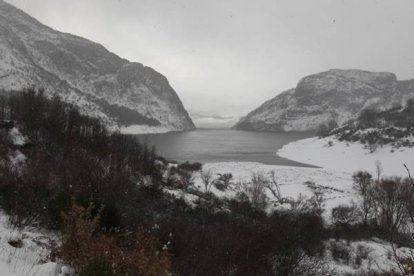 Un recodo del pantano de Riaño | Ramiro