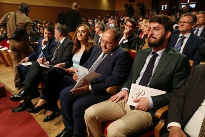 García-Gallardo, en primer plano, junto al resto de autoridades.  FERNANDO OTERO PERANDONES