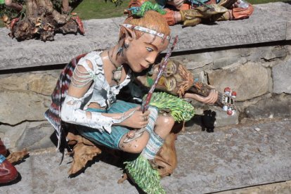 La mitología y la imaginación hace que todos los inviernos en Prioro se modelen figuras del mundo de la mitología. CAMPOS