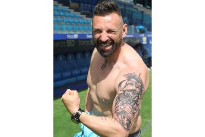 En el brazo izquierdo, un vikingo. LDM