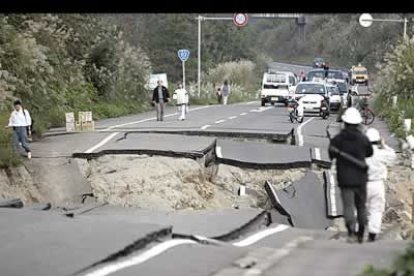 Niigata es una zona rural y montañosa a 250 kilómetros al noroeste de Tokio, donde también se dejaron sentir los seísmos.