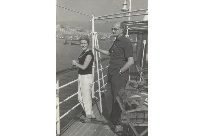 1960. Génova. Doireann y Ramón a bordo del 'Samsun'. ARCHIVO DOIREANN MACDERMOTT