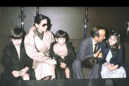 ...el doctor Iglesias Puga también alcanzó notoriedad en 1981 cuando sufrió un secuestro por parte de ETA.