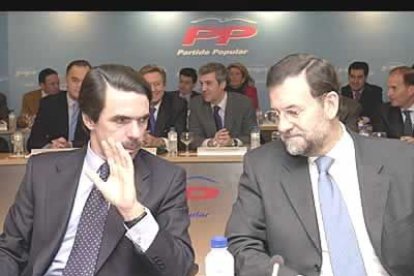 Con fama de dialogante y amable enseguida contó con la confianza de Aznar, recayendo en sus manos las campañas del PP en el 1996 y en el 2000, año en el que los populares alcanzaron la absoluta.