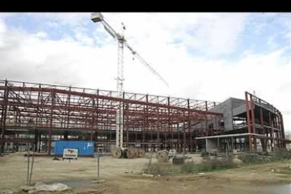 Una vivienda de más de 100 metros cuadrados en el centro de A Coruña costaba 1 millón y medio de pesetas. Hoy una vivienda de tres habitaciones cuesta en torno a 240.000 euros.
