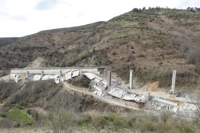 El sentido Madrid será el primero que se reconstruirá. DLM
