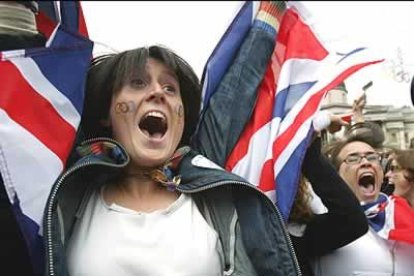 Tras conocer el resultado se desató la locura en Trafalgar Square.