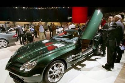 Uno de los modelos que más han atraído a los visitantes ha sido el modelo SLR McLaren de Mercedes, con un diseño de última generación.
