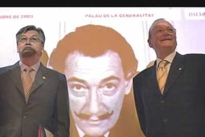El conseller de cultura de la Generallitat, Jordi Vilajoana con el director del Congreso Dalí Siglo XXI, Baltasar Porcell, en la apertura de los actos commemorativos del aniversario del artista.