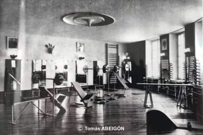 Sala de pesas del ‘Institut Ferrero’, en el 15 de Rue Montesquieu de Burdeos, el triángulo de oro de la ciudad. Fotografía cedida por Tomás Abeigón