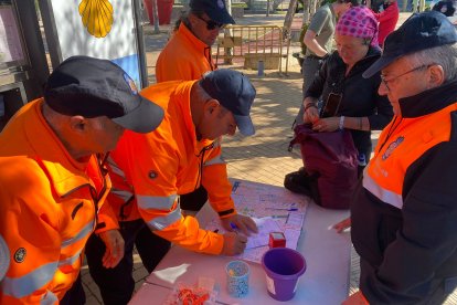 Punto de información al peregrino de Puente Castro. J. NOTARIO