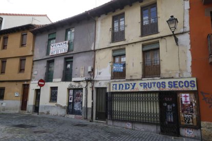 Imagen del cruce de Santa Cruz con Tarifa. RAMIRO