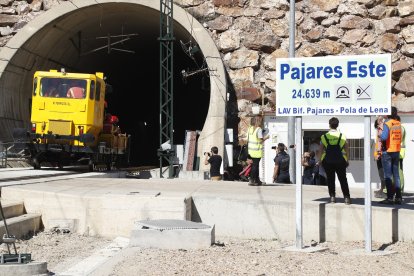Adif prueba los protocolos de autoprotección de los túneles. RAMIRO