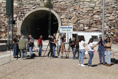Adif prueba los protocolos de autoprotección de los túneles. RAMIRO