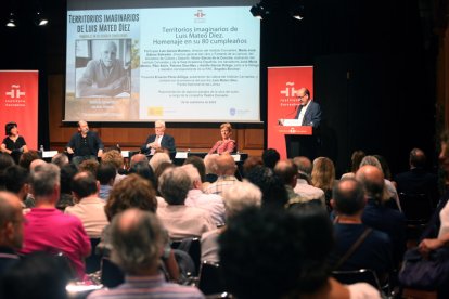 Homenaje en el Instituto Cervantes. BENITO ORDÓÑEZ