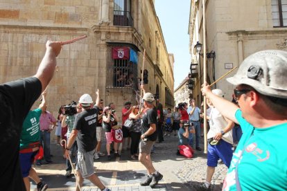Mineros en León durante la III Marcha Minera. JESÚS F SALVADORES