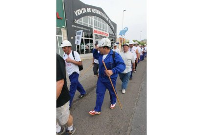 Mineros durante la III Marcha Minera.  NOBERTO