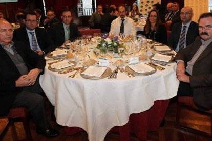 Félix Rapum, Alberto Sutil, Francisco Abella, Ismael Fidalgo, Vanesa Portela, Manuel Álvarez y Francisco Fernández.