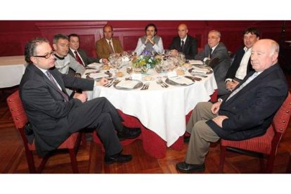 Javier Chamorro, Carlos García Gutiérrez, Antonio Rodríguez Sánchez, Constantino Camafreita, Celestino Rodríguez, José Antonio Díez, Guillermo González, Alfonso García y Luis Ferreira.
