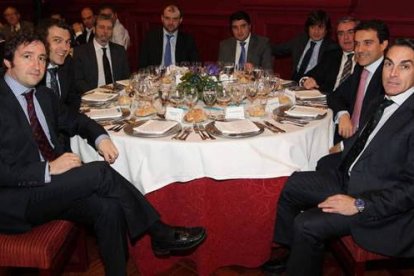 Fernando García, Daniel Villafañe, Mateo Llorente Canal, Alfredo  García Fernández, Alfredo Mondejar, José Ramón Higón Porras, Javier Morón Rodríguez, Iñaki Morón Rodríguez y Luis Flecha Barrero.