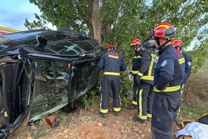 Es el segundo accidente mortal que se registra en la provincia en apenas dos días. BOMBEROS DE LEÓN