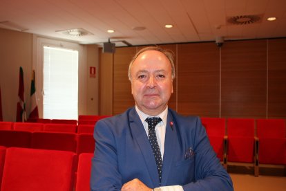 Julio García Gómez, experto en desarrollo de carreras profesionales, estrategia de búsqueda de empleo y técnicas de comunicación. DL