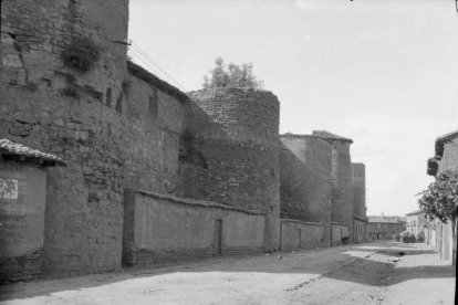 Muralla en la avenida de los Cubos (1914). OTTO WUNDERLICH