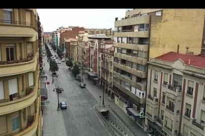 La calle Ordoño II es una de las principales calles de León