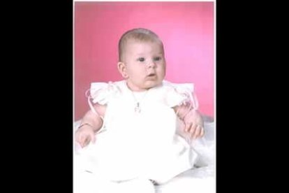 Fecha de nacimiento: 15 de enero<br> Nombre del padre: José Lorenzo Béjar López<br> Nombre de la madre: María José Sierra García