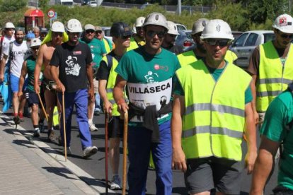 A los mineros les recibieron con los nombres de sus cuencas. Foto: Norberto.