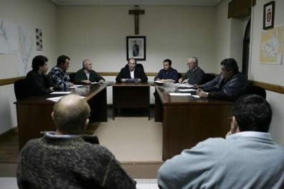 El pleno aprobó por unanimidad hacer frente a los efectos del accidente y se coordinaron los mecanismos adecuados para tramitar las indemnizaciones.